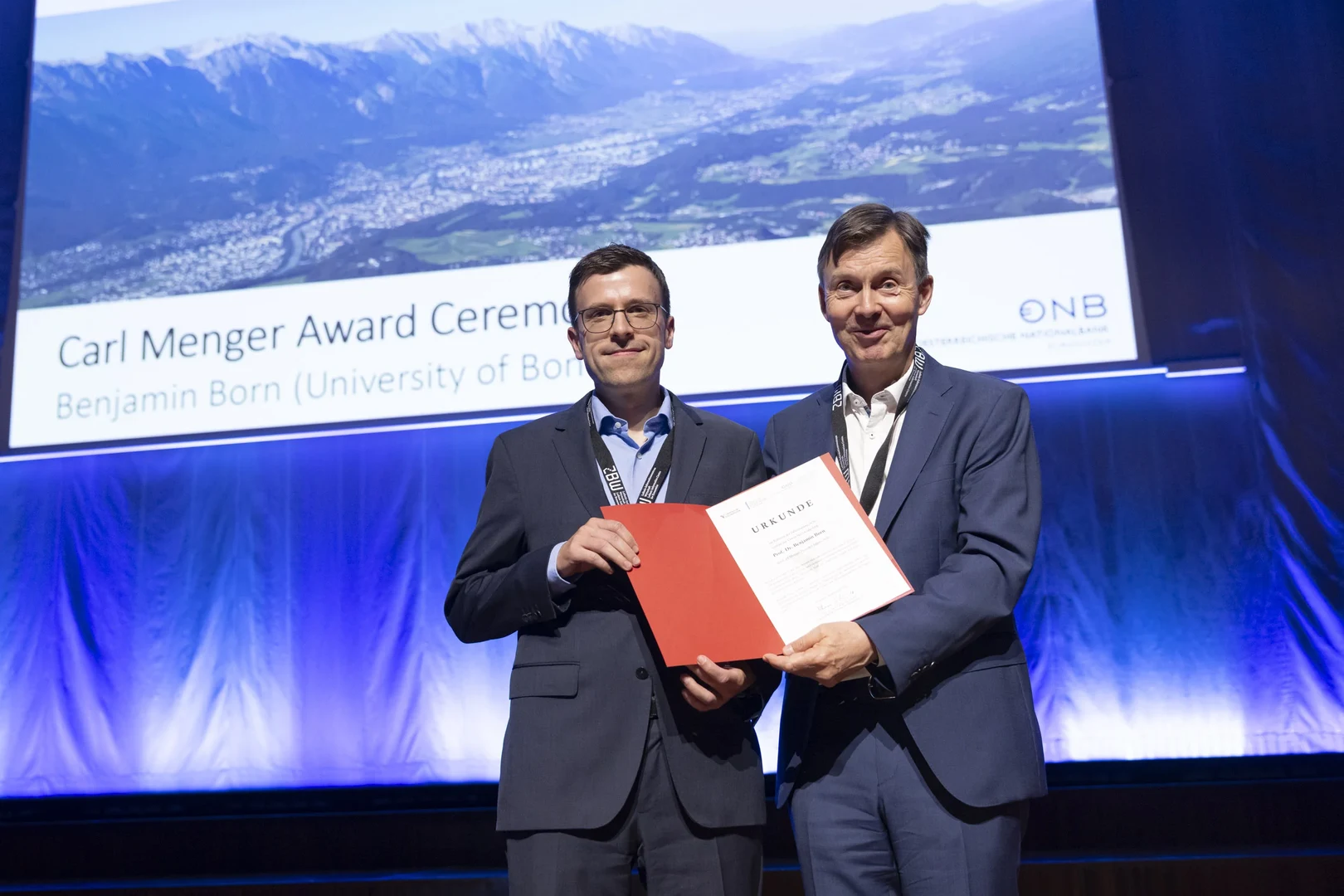 Benjamin Born mit Carl-Menger-Preis ausgezeichnet