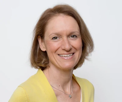 Julia Fallak