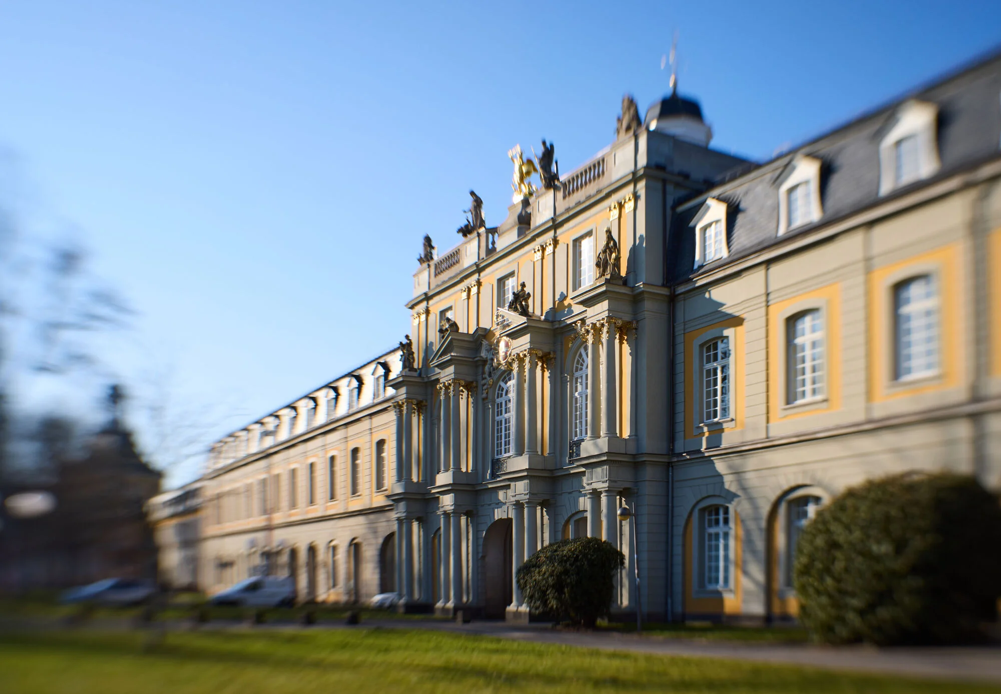 QS Ranking: Faculty of Economics at the University of Bonn Ranked 2nd in Germany